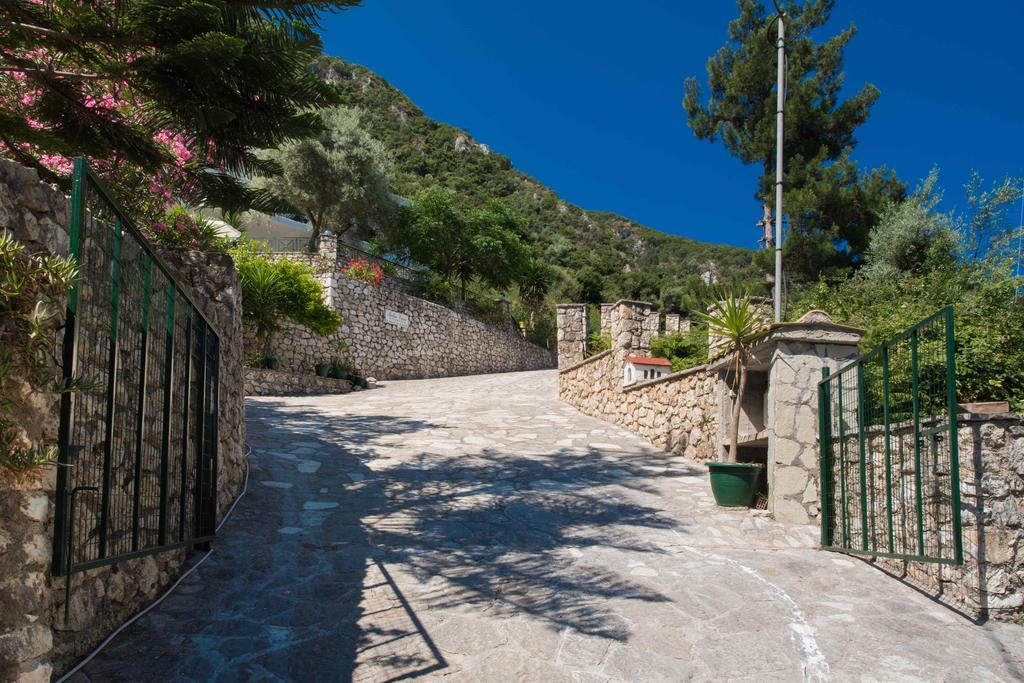 Bella Casa Studios Frínion Exterior foto